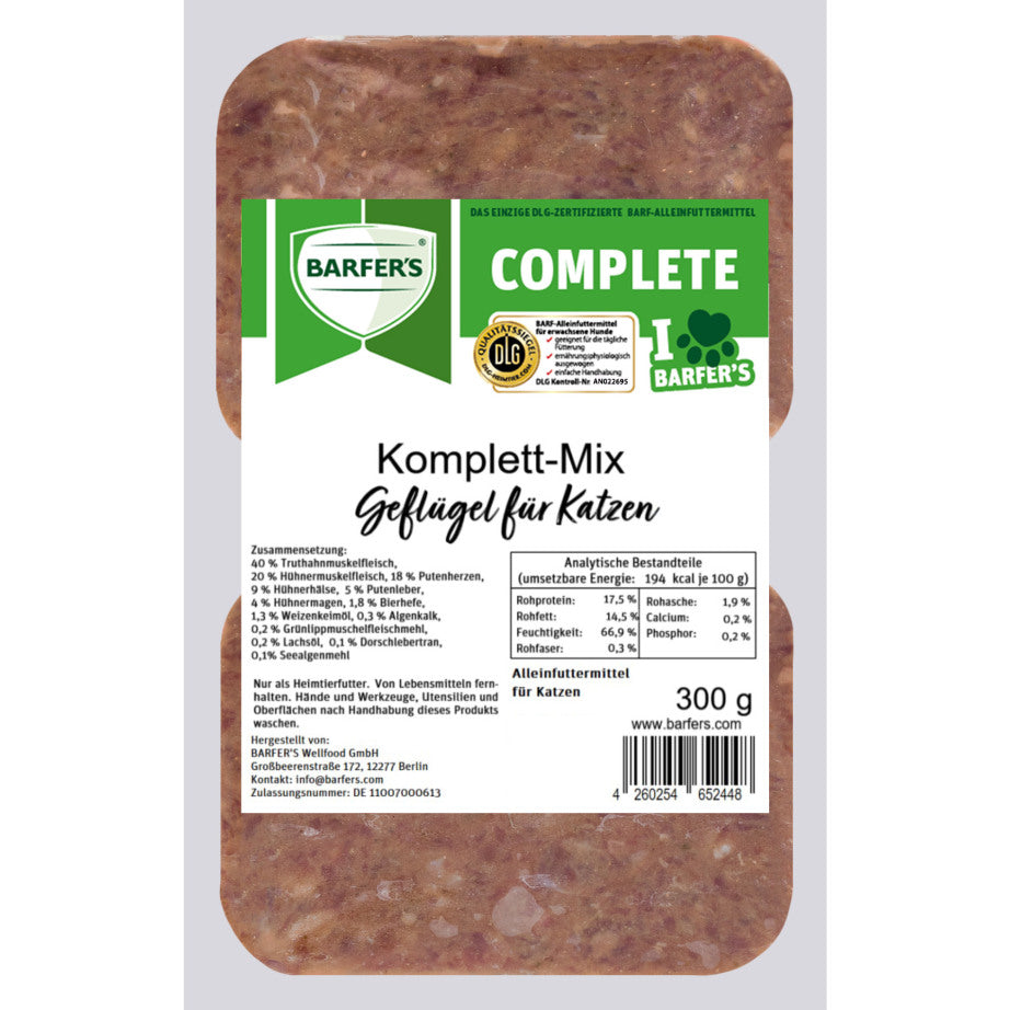 Etikett des Komplett-Mix Geflügel für Katzen – Alleinfuttermittel mit hohem Anteil an Truthahn, Huhn und Pute, ergänzt durch Seealgenmehl und DLG-Zertifizierung:
40 % Truthahnfleisch, 20 % Hühnerfleisch, 18 % Putenherzen, 9 % Hühnerhälse, 5 % Putenleber, 4 % Hühnermagen, 1,8 % Bierhefe, 1,3 % Weizenkeimöl, 0,3 % Algenkalk, 0,2 % Grünlippmuschelfleischmehl, 0,2 % Lachsöl, 0,1 % Dorschlebertran, 0,1 % Seealgenmehl