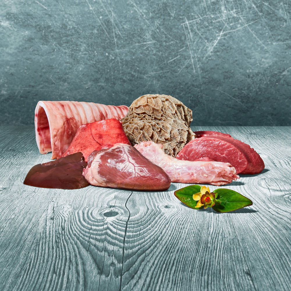 Rohe BARFER’S Fleisch-Mix Lamm mit Rind & Huhn Zutaten im Überblick – Lammfleisch, Rinderpansen, Hühnerhals, Lammlunge, Lammherz und Lammleber